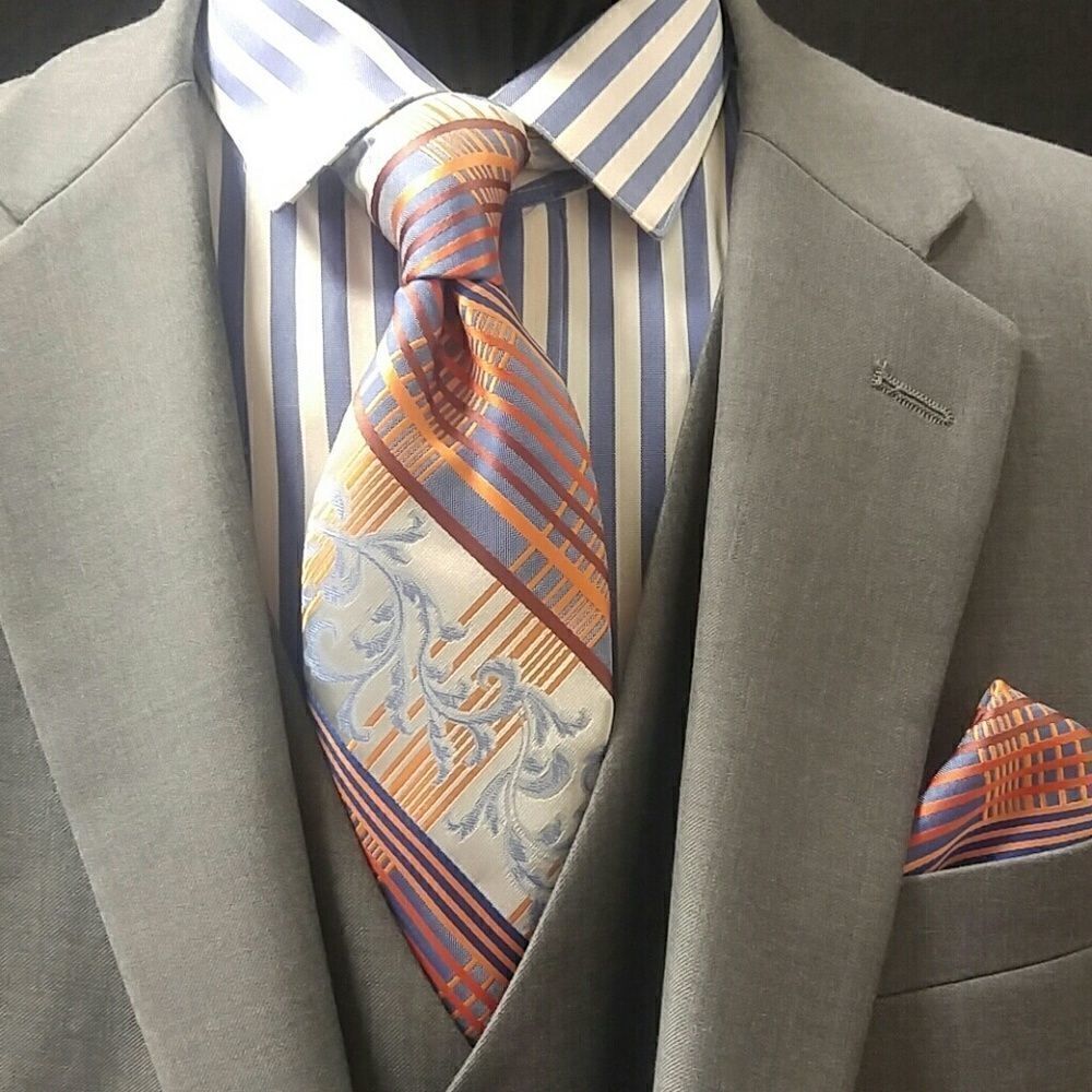 MEN'S SUIT & COMPLETE FORMAL WEAR WITH ACCESSORIES - Picture 3 of 4